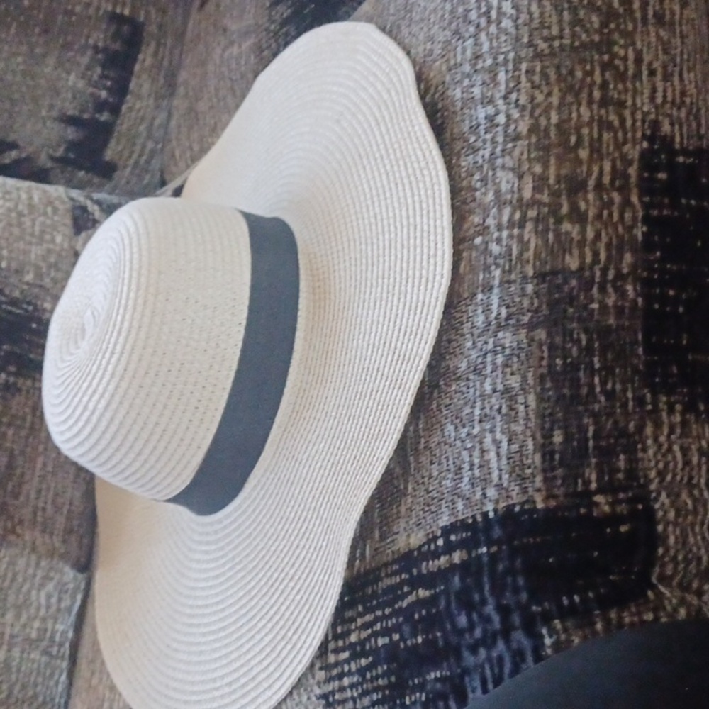2/$70 Large Beige Summer Hat